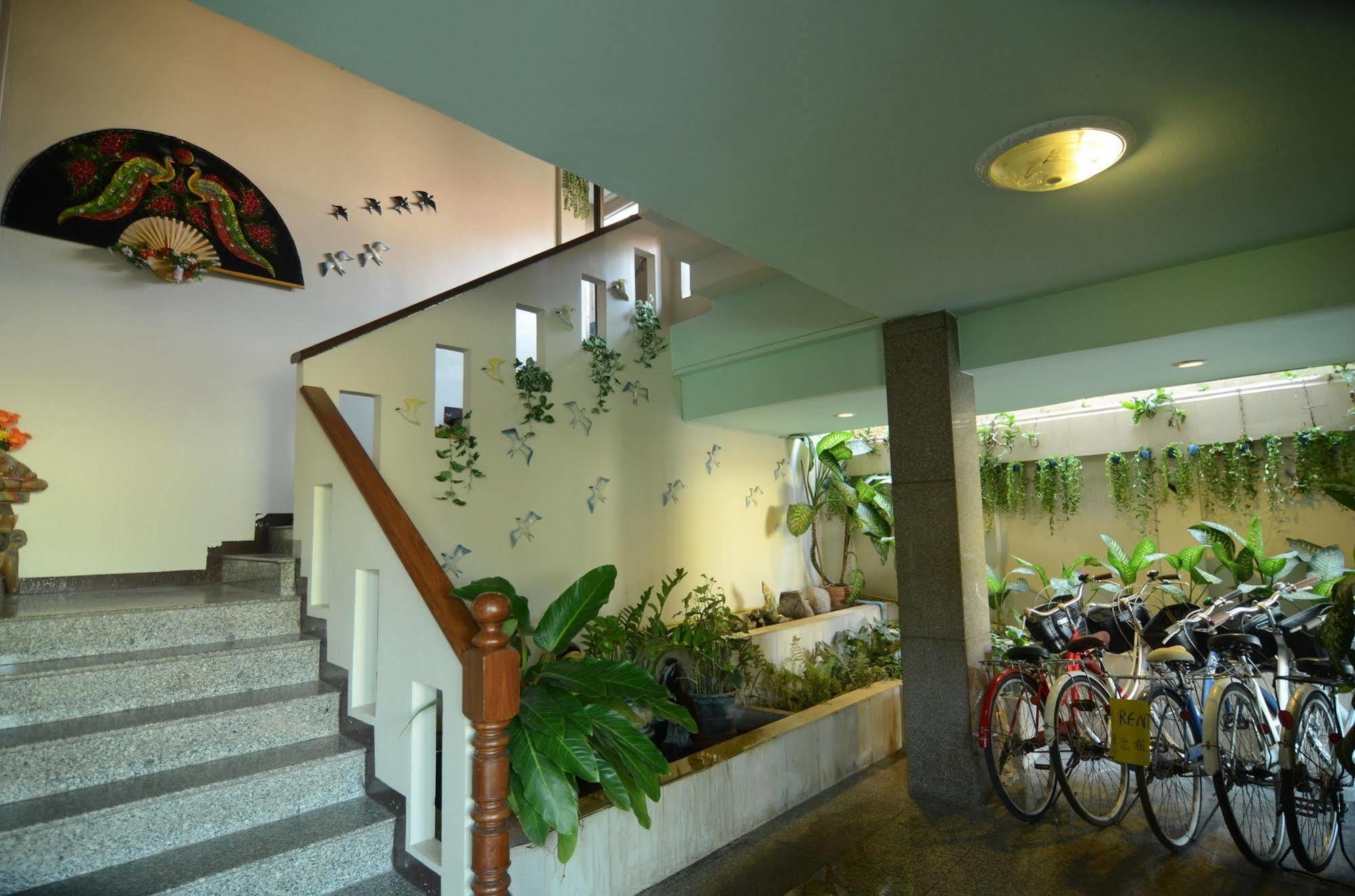 Hotel Centro Cnx Chiang Mai Exterior foto